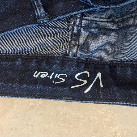 Victoria's Secret Siren Skinny Jean; size 4 - Picture 4 of 8